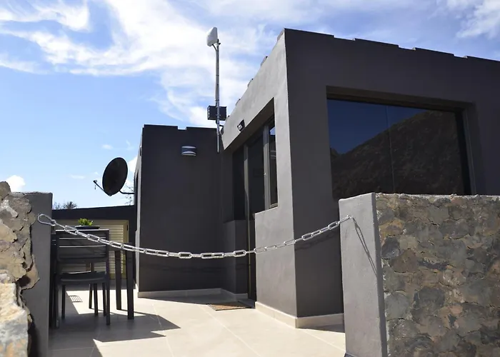 La Casita Del Volcan * Ye