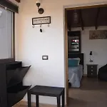 La Casita Del Volcan * Ye